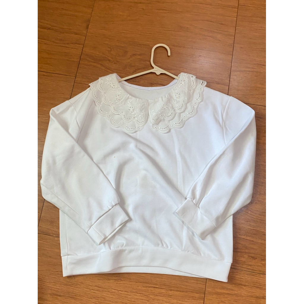 white renda sweater