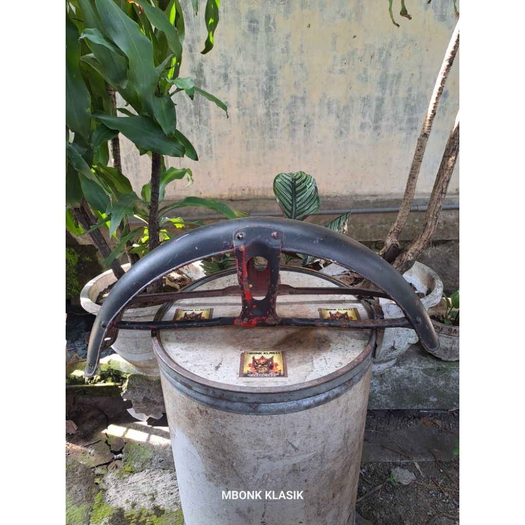 spakbor depan honda cb 100 k4 k5 cb 125 s90 s90z s110 benly cb100 cb125 cg110 cg125 ORIGINAL spakbor
