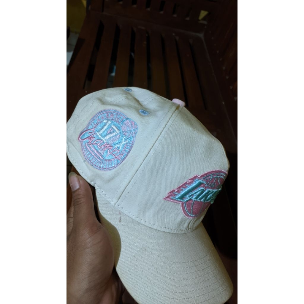 topi lakers newera original