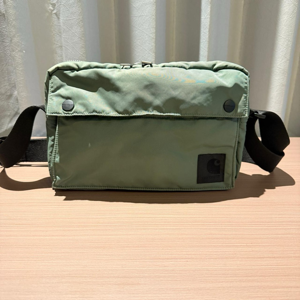 carhartt sling bag
