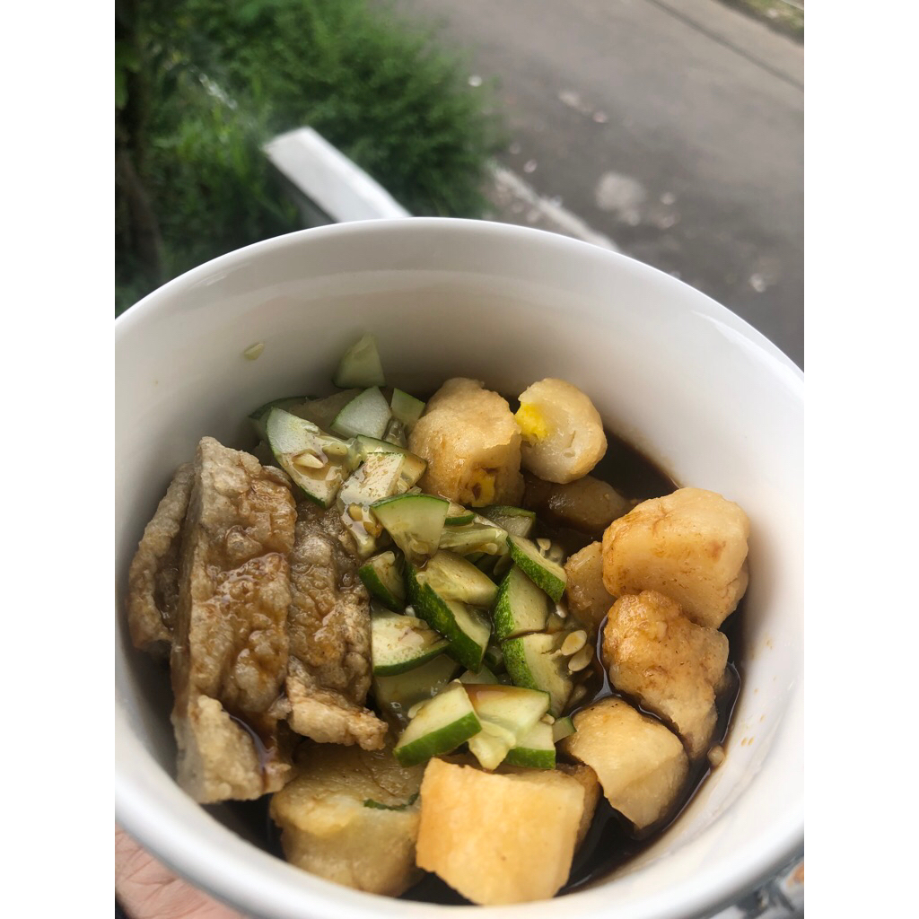 PEMPEK LENJER DAN KAPAL SELAM