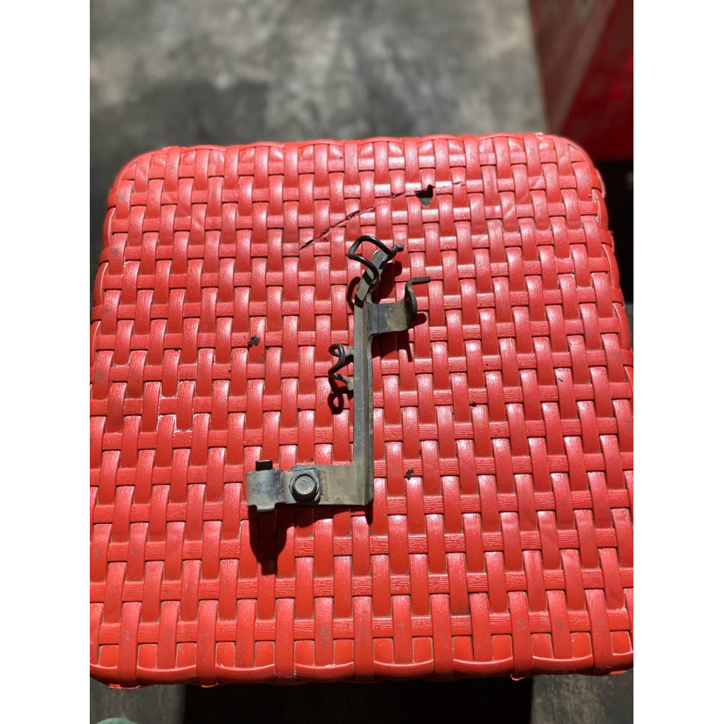 breket pangkon selang rem depan KPH Honda Supra x 125 Kharisma 125 Original
