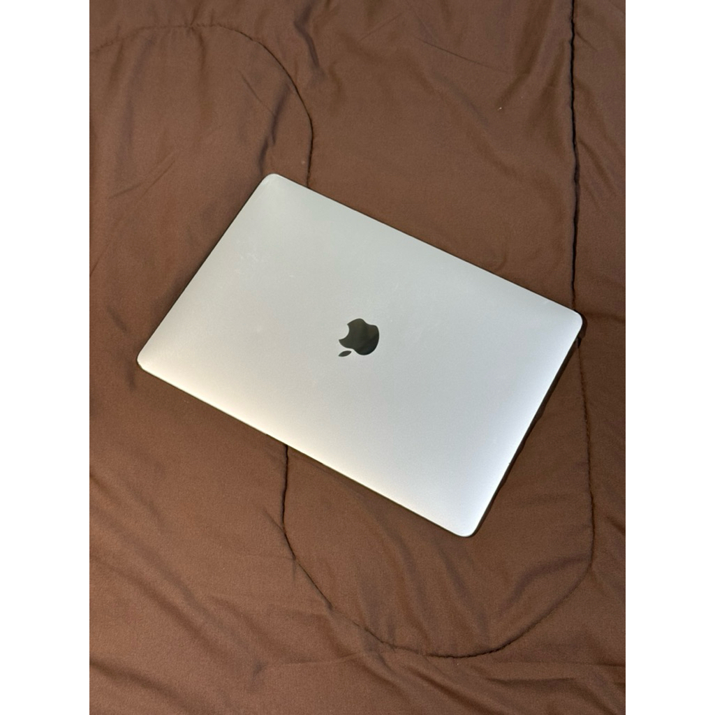 macbook air 2020 i5 8/256 gb inter