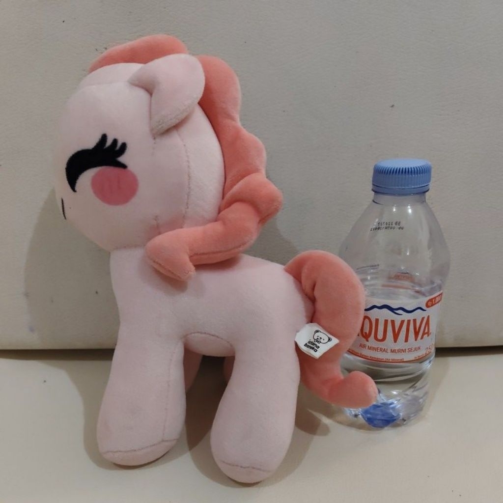Boneka Unicorn Isbon prelove