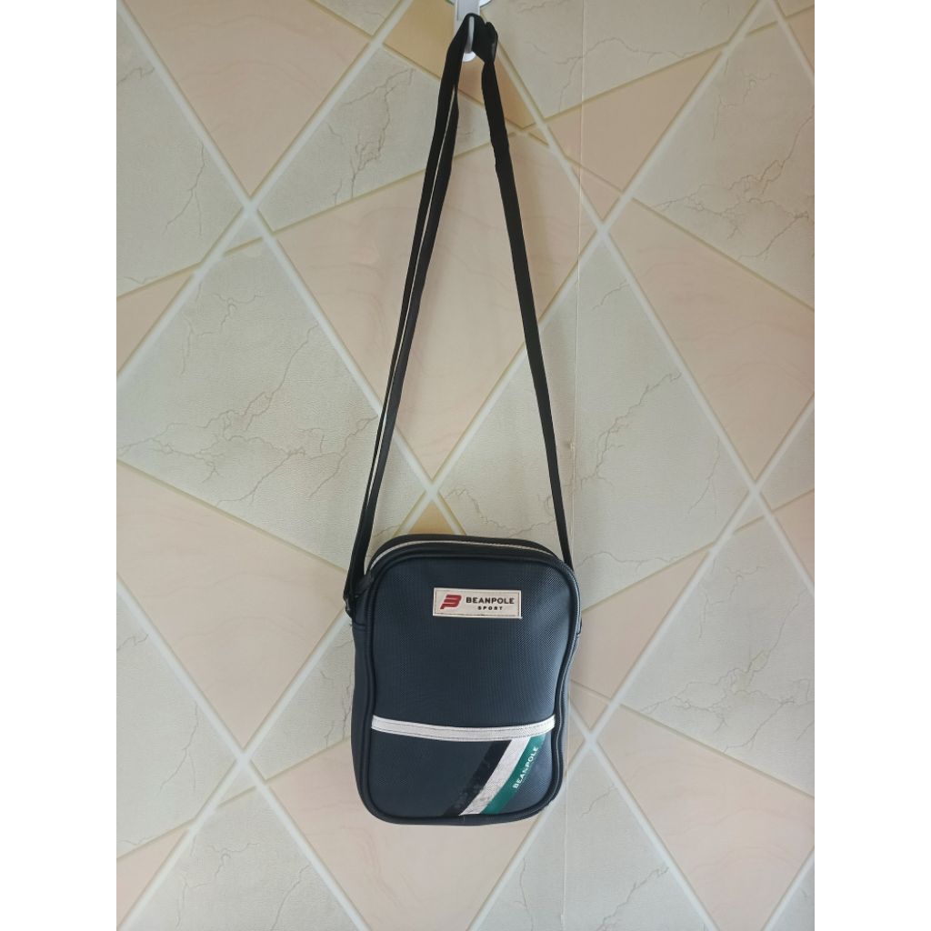 Beanpole Sling bag