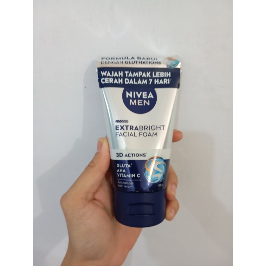 NIVEA MEN EXTRA BRIGHT FACIAL FOAM