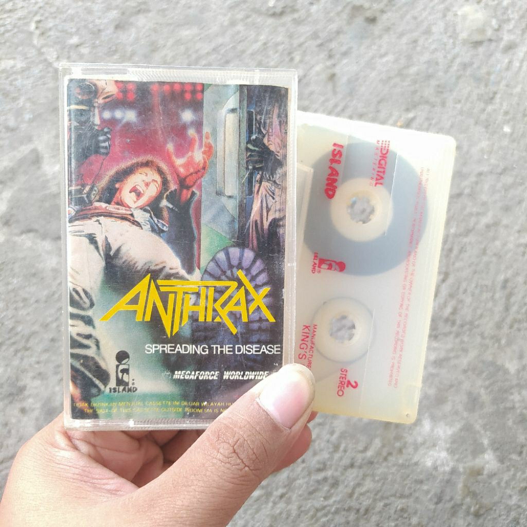 Kaset Pita Anthrax - Spreading The Disease