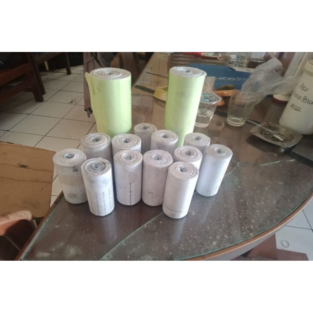 Gulungan Kertas Mercon Tinggi 20 Cm