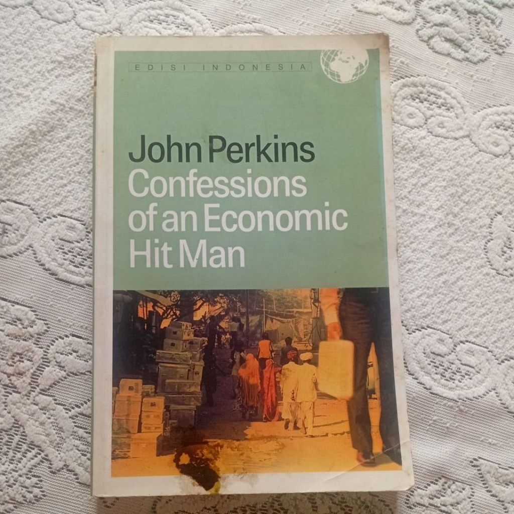 Buku Confessions of an Economic Hit Man