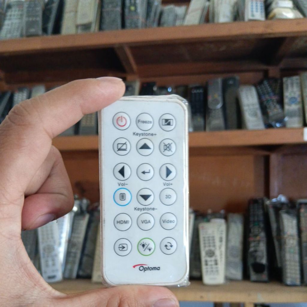 Remot proyektor optoma