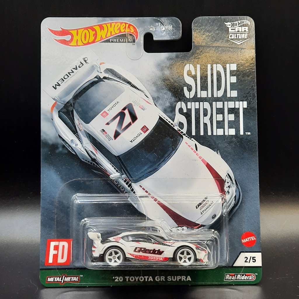 Hot Wheels Slide Street 20 Toyota GR Supra