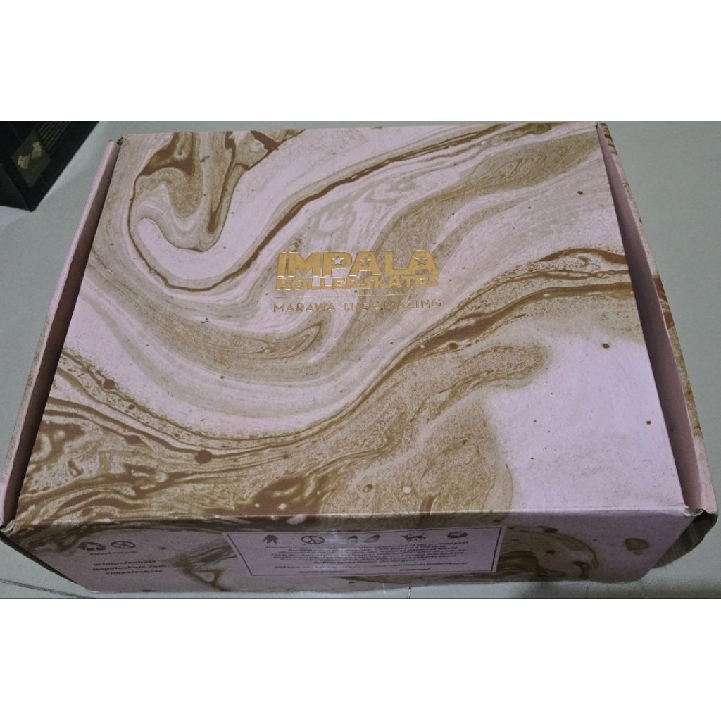 PRELOVED - Impala Rollerskates