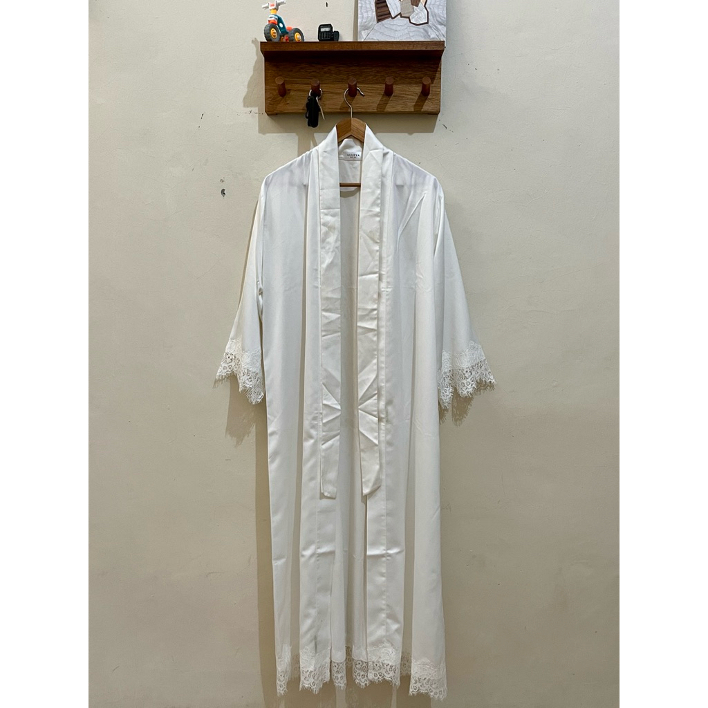 Preloved - Kimono Satin