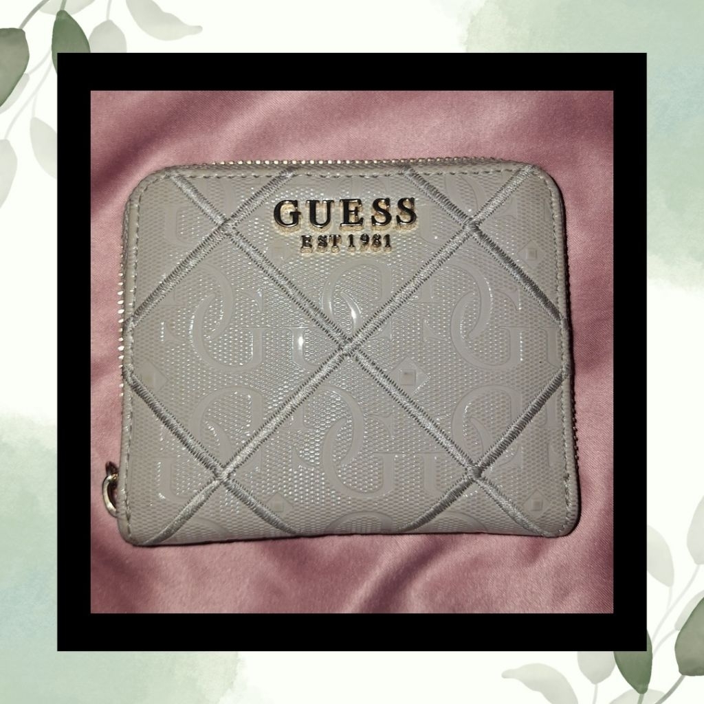 PRELOVED DOMPET/WALLET GUESS GREY LAUREL SLG SMALL ZIP ORIGINAL