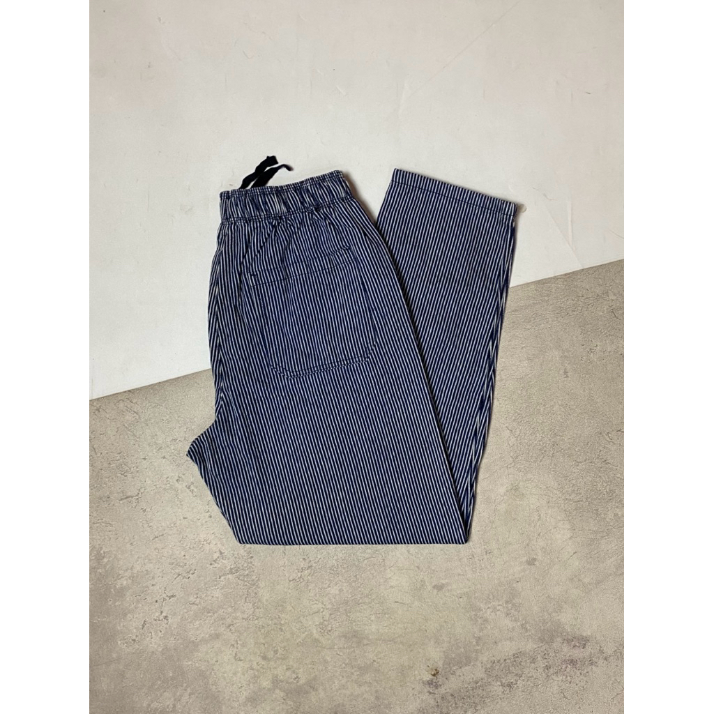 ZT 765 - GU by UNIQLO Relaxed Hickory Pants.