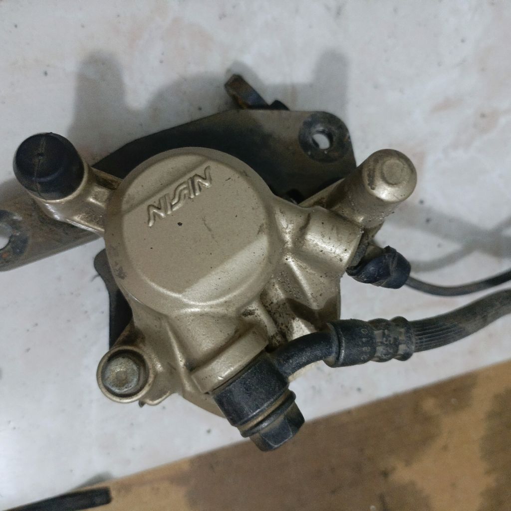 kaliper vario 160 abs depan