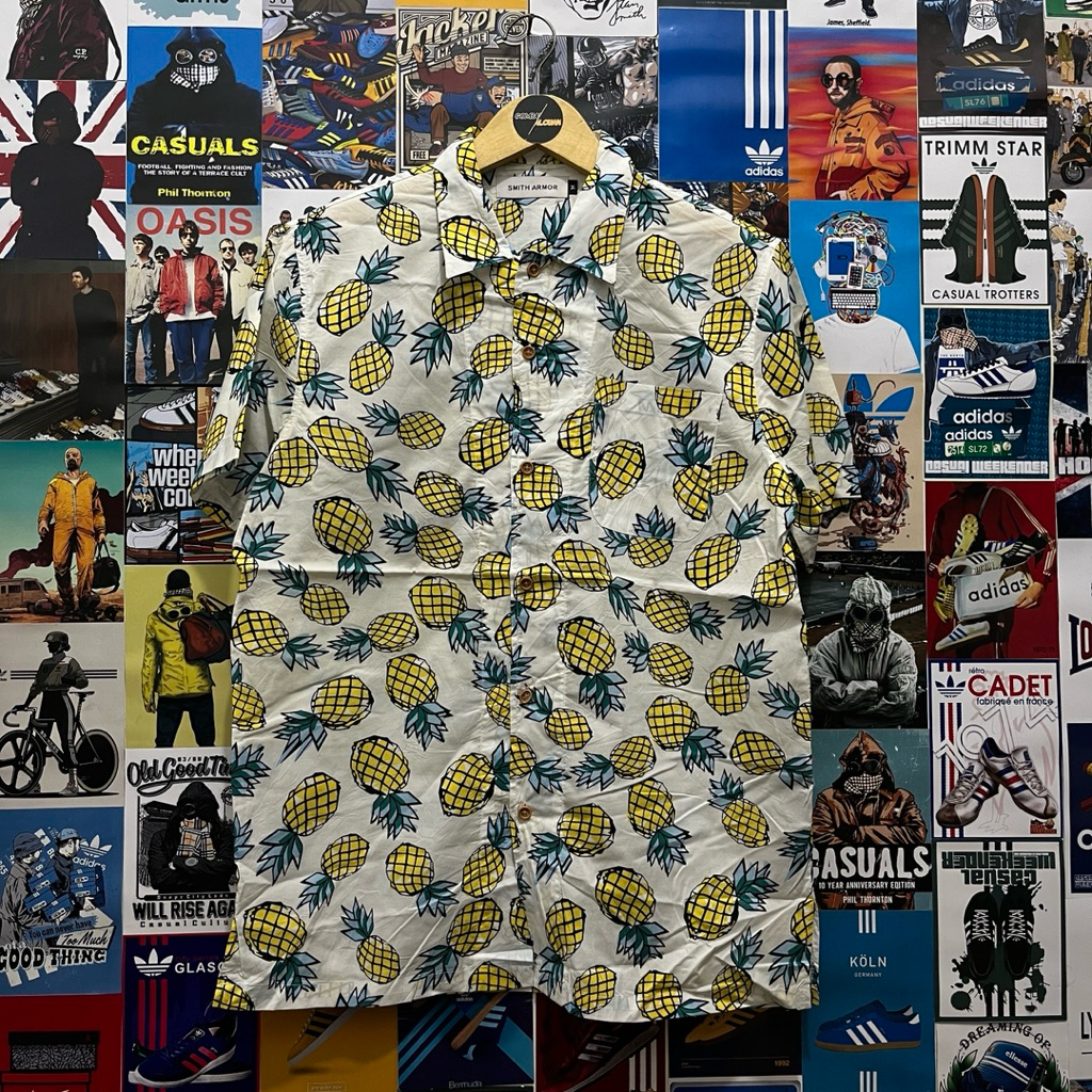 Kemeja / Lengan Pendek / Motif / Vintage / Second / Smith Armor