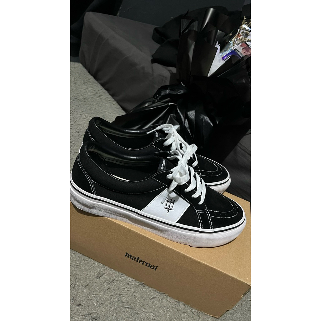 INVERNI BW MATERNAL UK 44