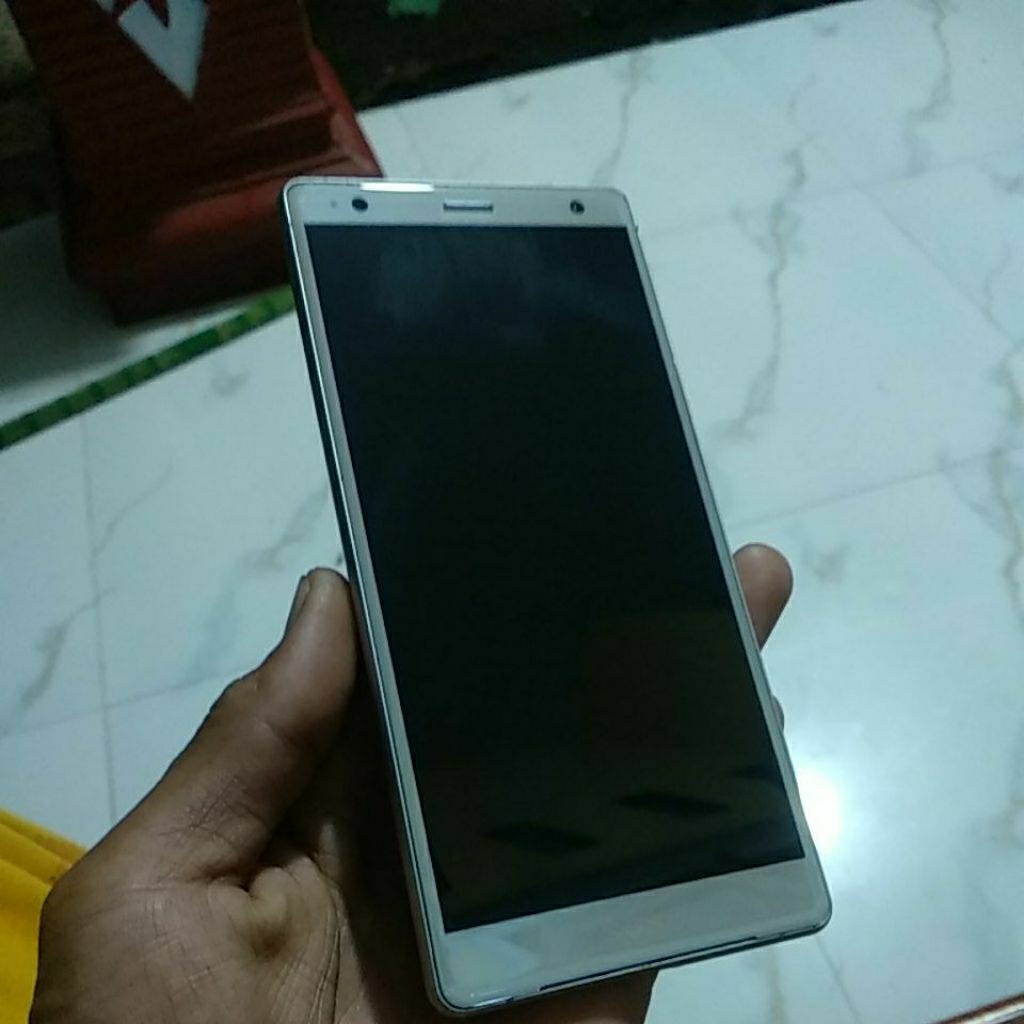 Sony Xperia xz2
