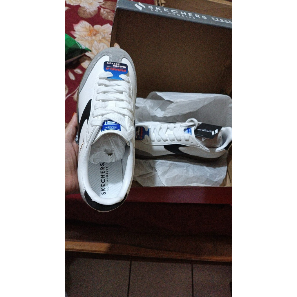 PRELOVED SKECHERS HOTSHOT / PRELOVED SEPATU WANITA