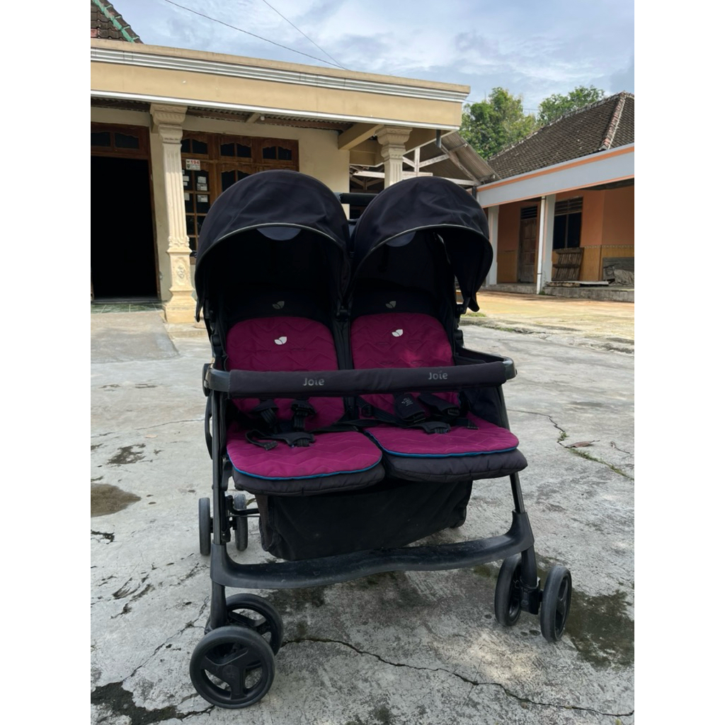 Preloved Stroller Kembar Joie Aire Twin