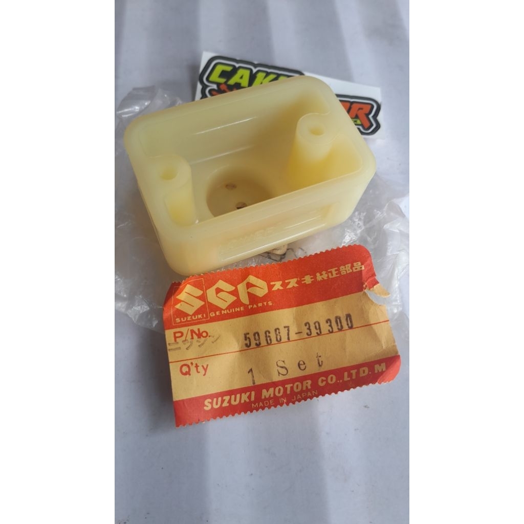 tempat minyak rem suzuki TRS TRZ KATANA original suzuki genuine part japan 59687-39300