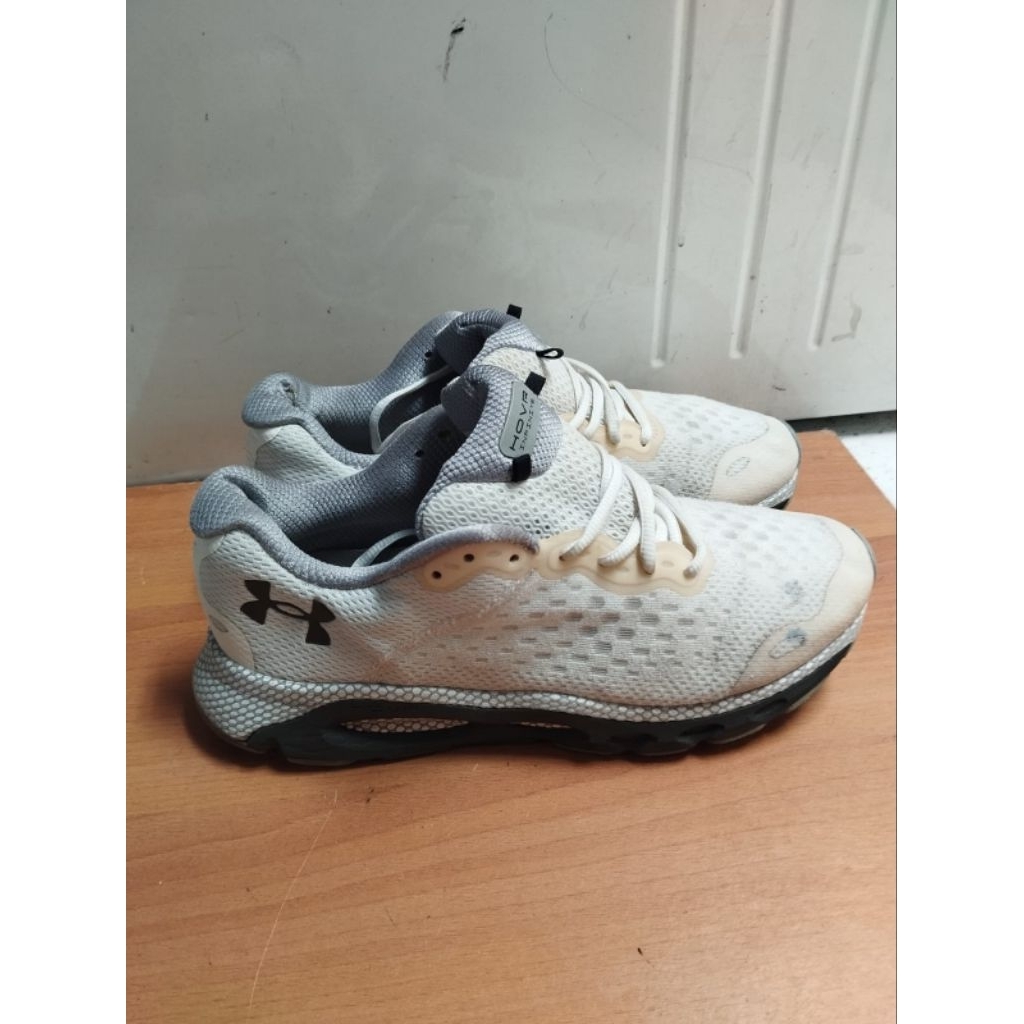 Sepatu Running Sneakers Under Armour HOVR Infinite 3 Size 43
