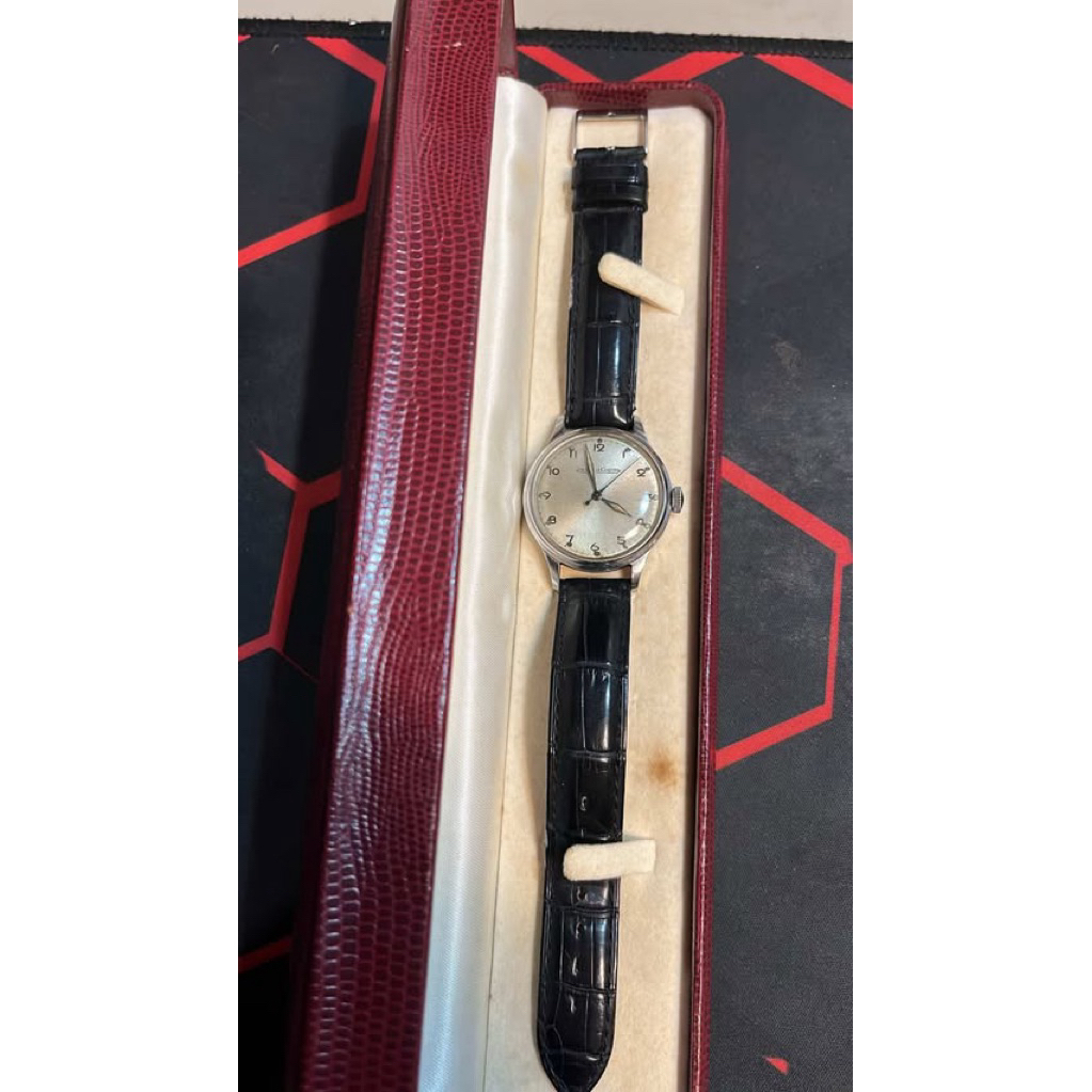 Jaeger Lecoultre Vintage 1940 Manual-wind Dress Watch
