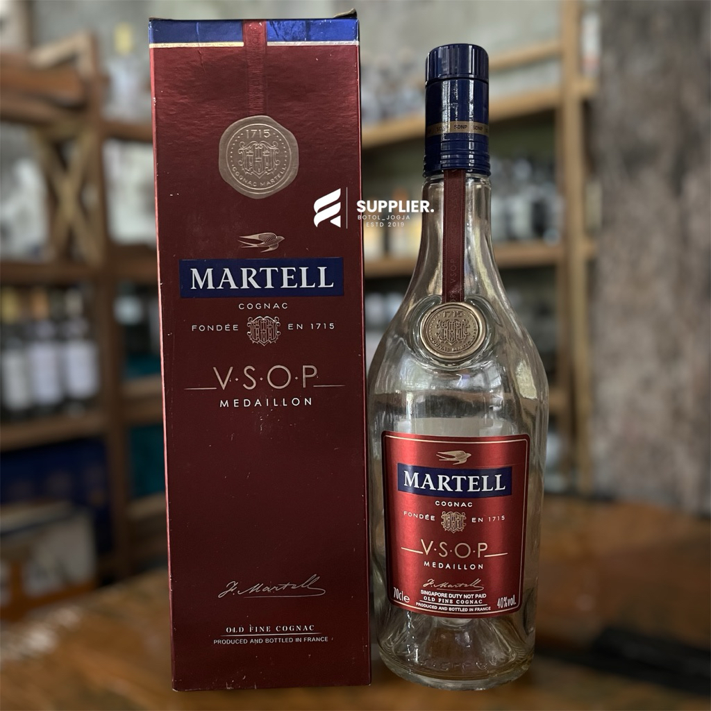 botol bekas botol kosong Martell Vsop Medaillon cocok untuk pajangan kamar,pajangan minibar, dekoras