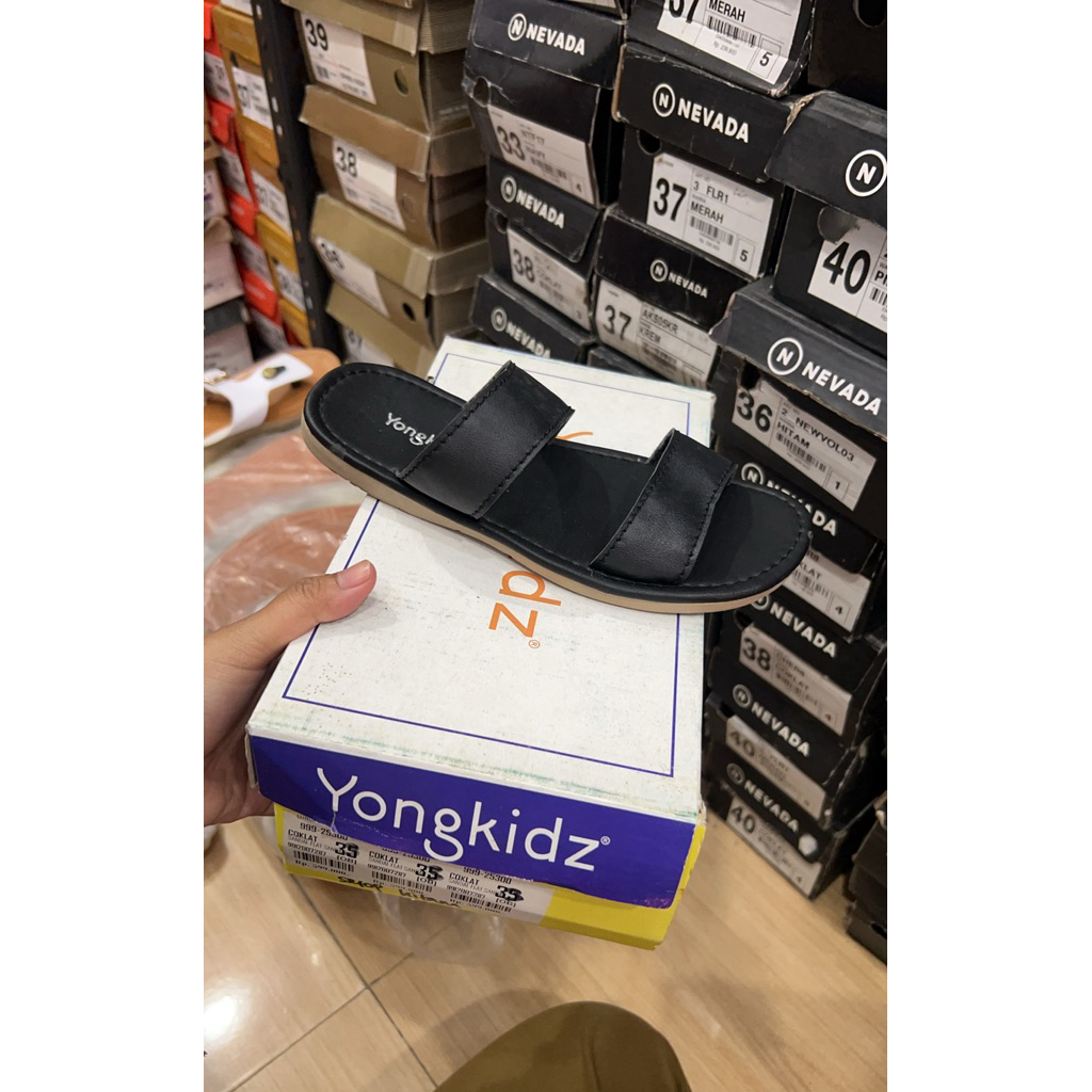 SANDAL MERK YONGKIDZ ORIGINAL