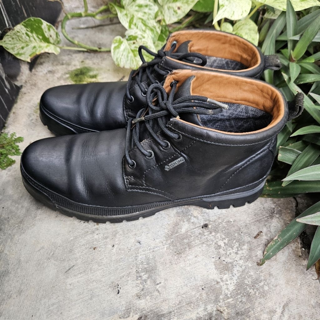 sepatu semi boots second clarks plus size 44(29cm)