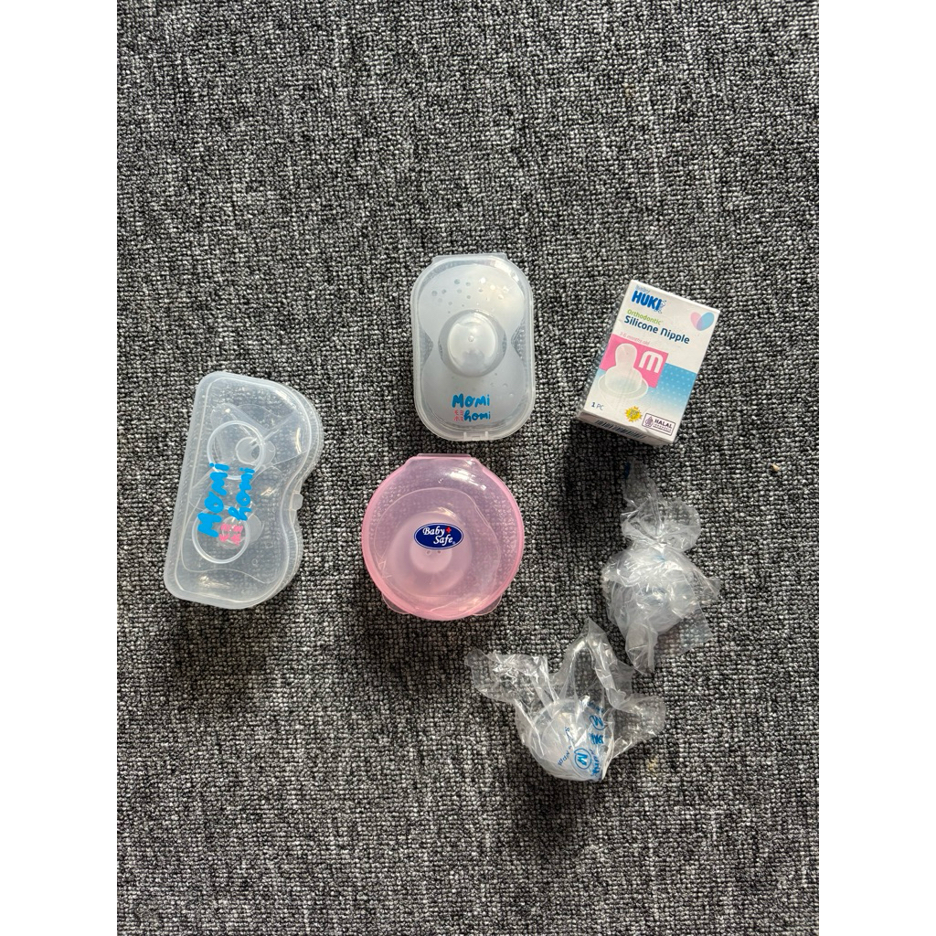 1 Nipple shield baby safe & 2 Nipple shield Mami homi free huki silicon nipple