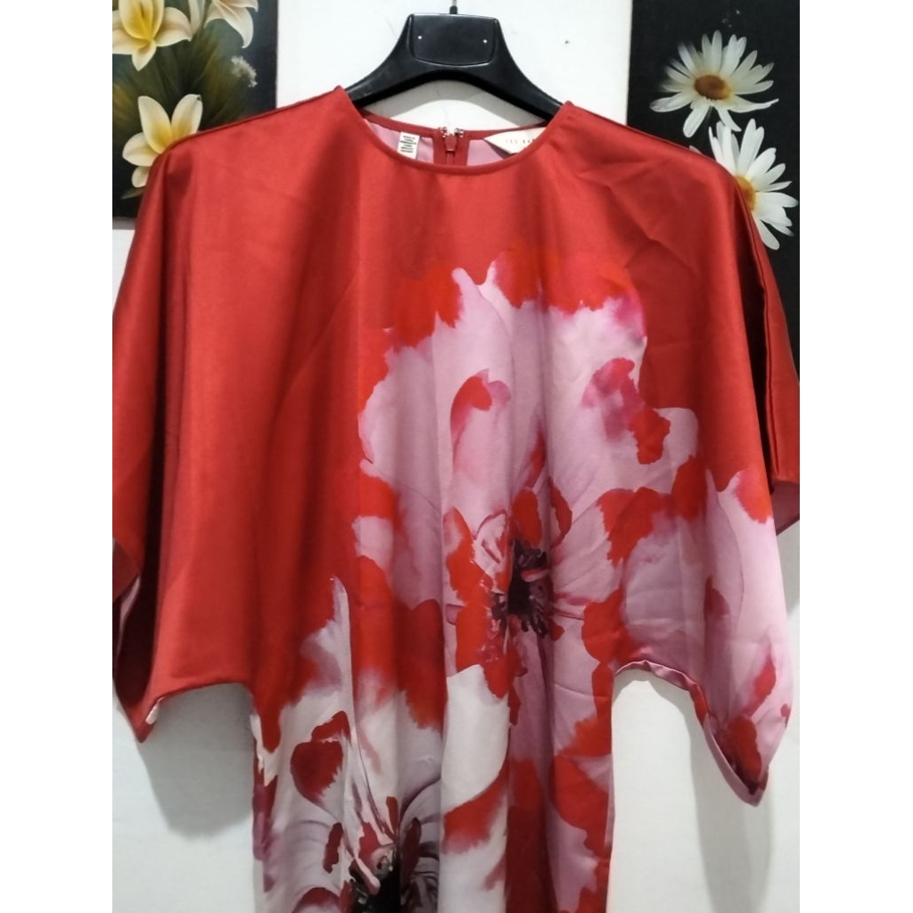 Roselia Kaftan Silk Premium /Kaftan Wanita Premium Elegan /Silk Dress Kerah Shanghai Motif Bunga