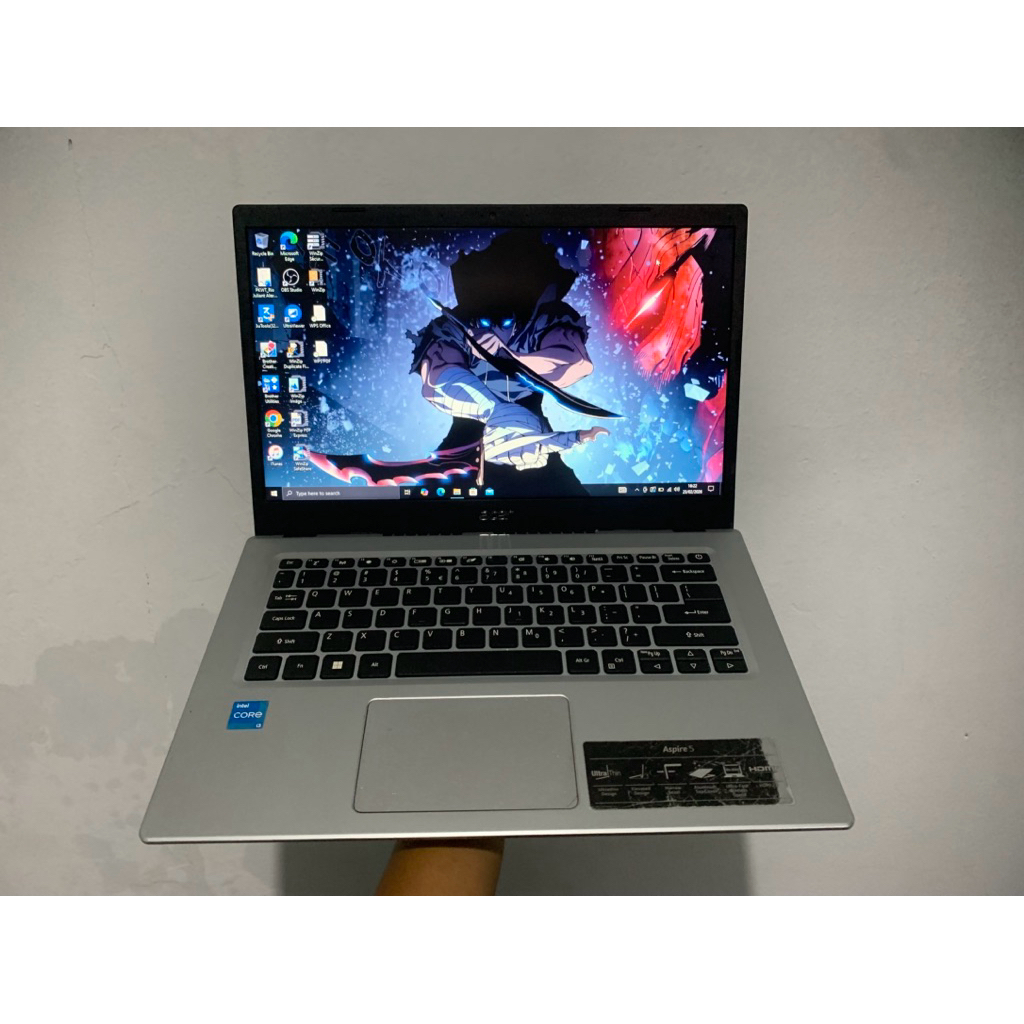Laptop Acer Aspire 5 -Processor intel core i3-1165G7 (4 CPUs) ~3.0GHz -Windows 11 Home 64-bit -RAM 4