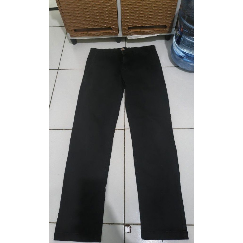 Celana Chino Dickies Hitam