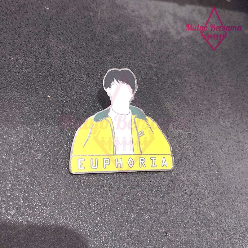 Pin BTS Jungkook Euphoria Enamel Pin Black Plated Collection Pin Ename BTS - Mulyo Bersama