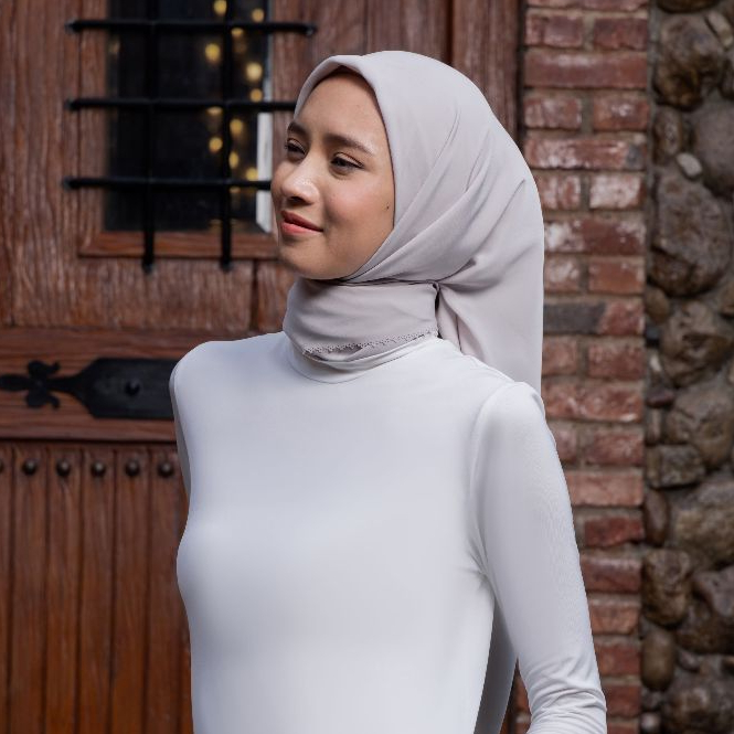 X EIGHT Balqis Scarf - Hijab Wanita Kerudung Cewek - Scarf Kerudung Segi Empat