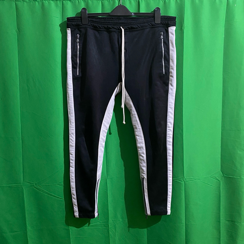 Trackpants Epidemic - Size L fit 40 slim - Celana tapped hitam