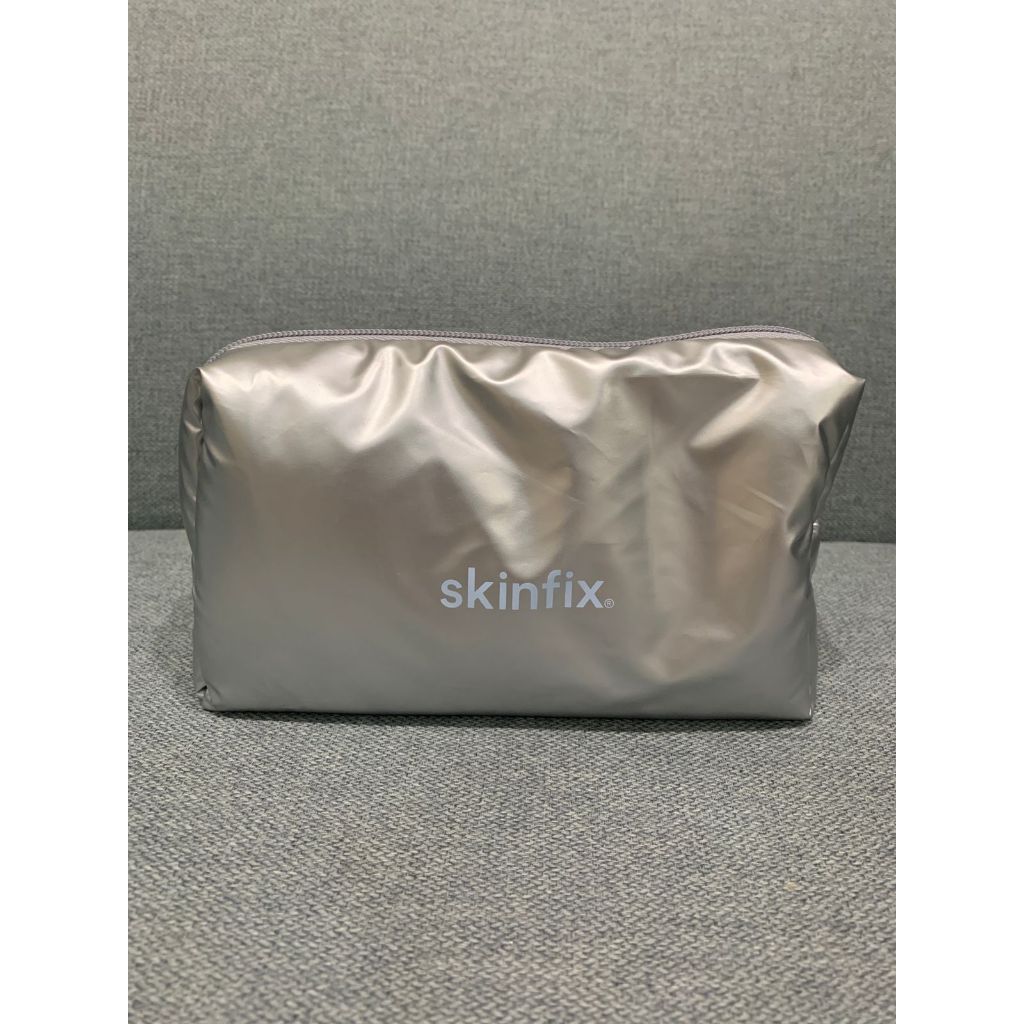 Skinfix Metallic Silver Puffy Pouch