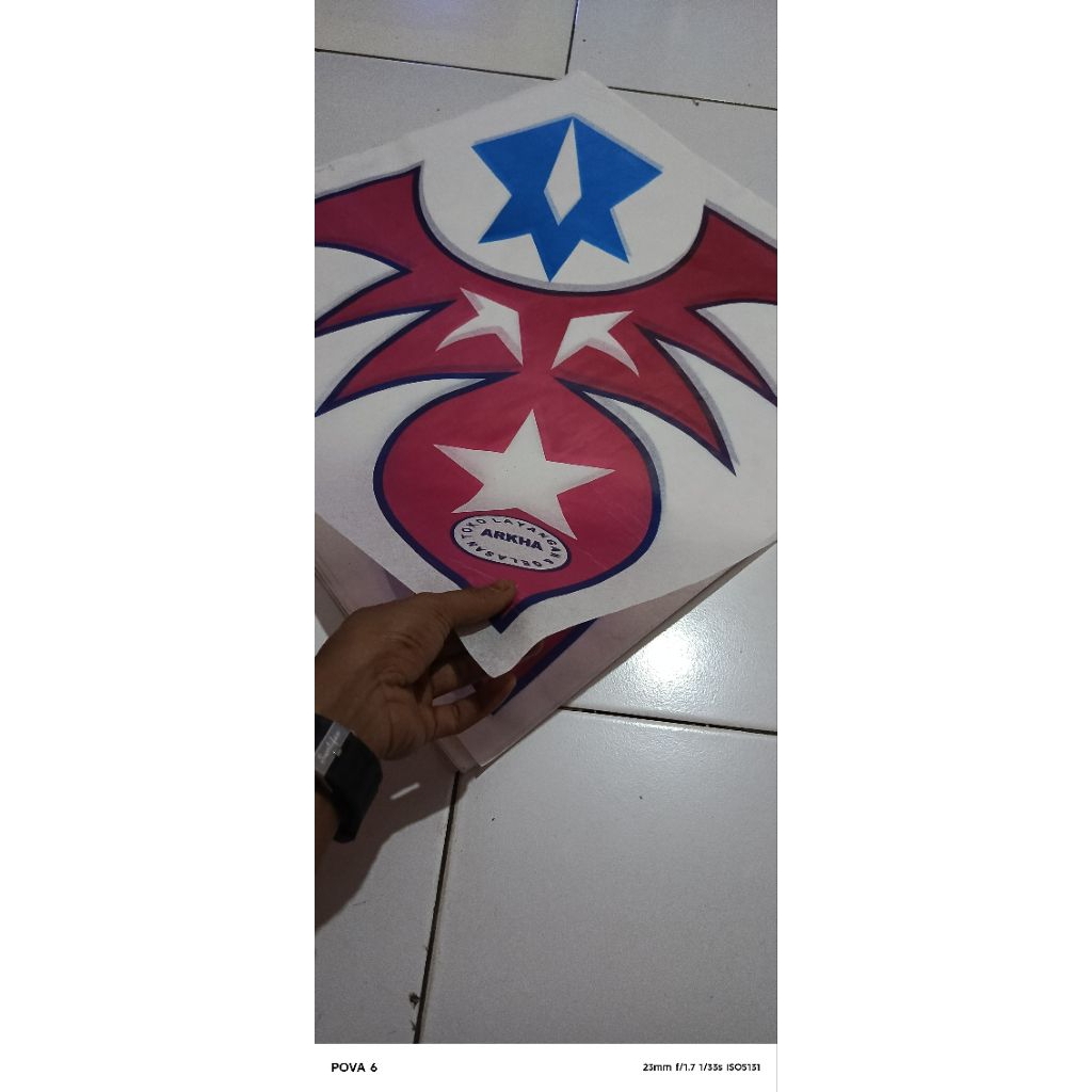 kertas layangan cetak 2 warna ukuran 1 kebet geblus harga / gulung isi 50 lembar