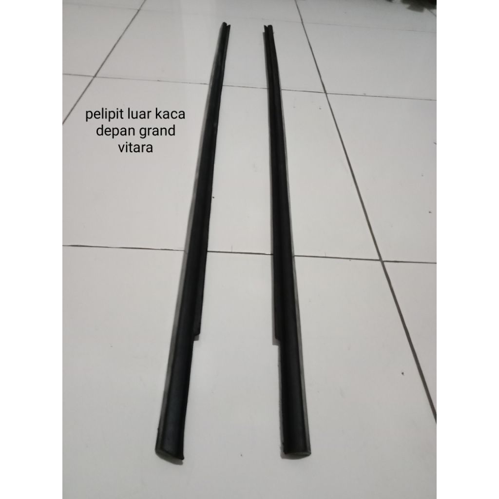 pelipit luar kaca depan grand vitara old PNP