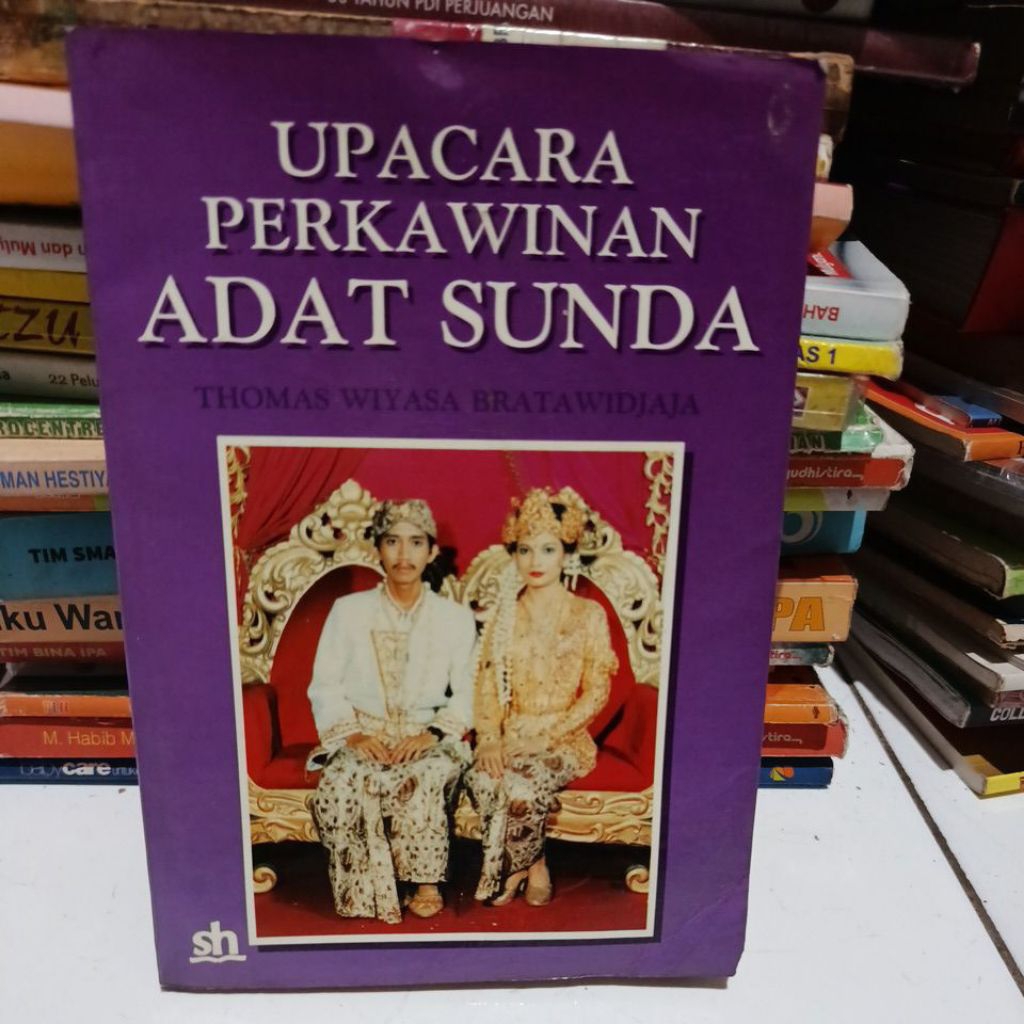 Buku upacara perkawinan adat sunda