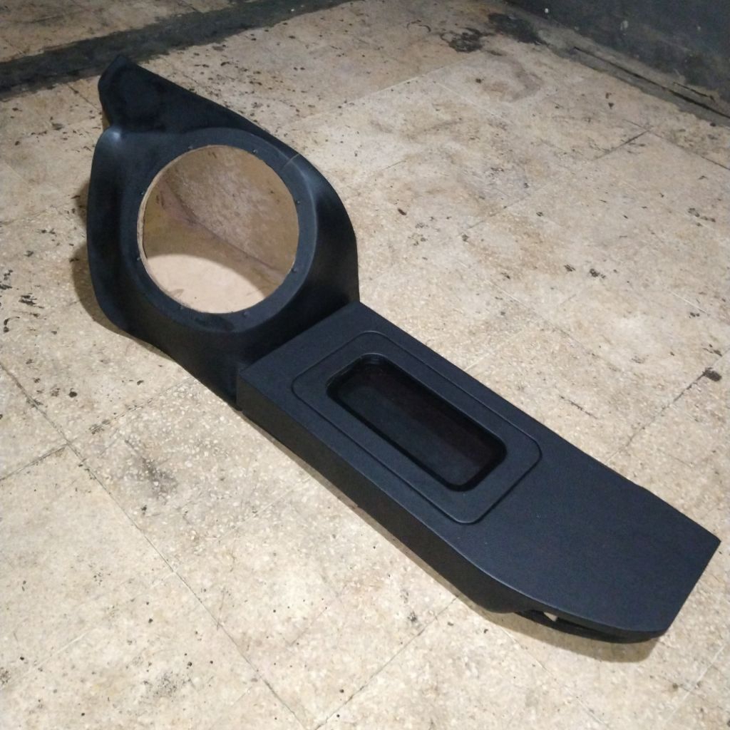 Box Audio belakang untuk toyota calya