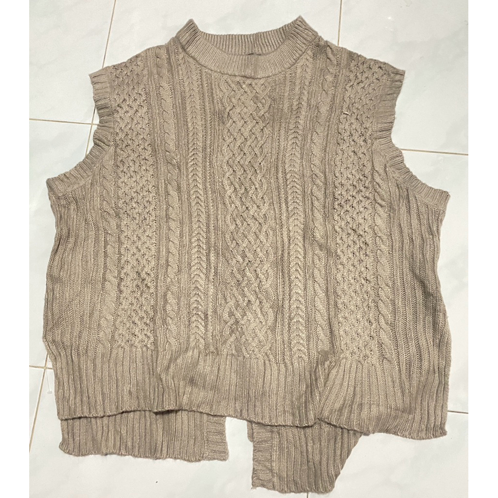 vest rajut kepang hk works london