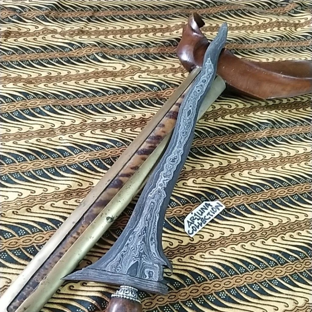 keris Mewah dapur Carubuk luk7 garansi sepuh dan nyandang