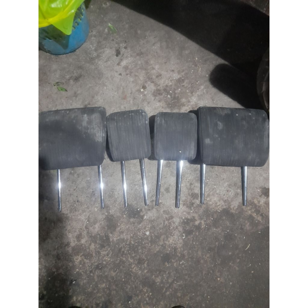 Sandaran Kepala Jok Tegah Avanza 2019