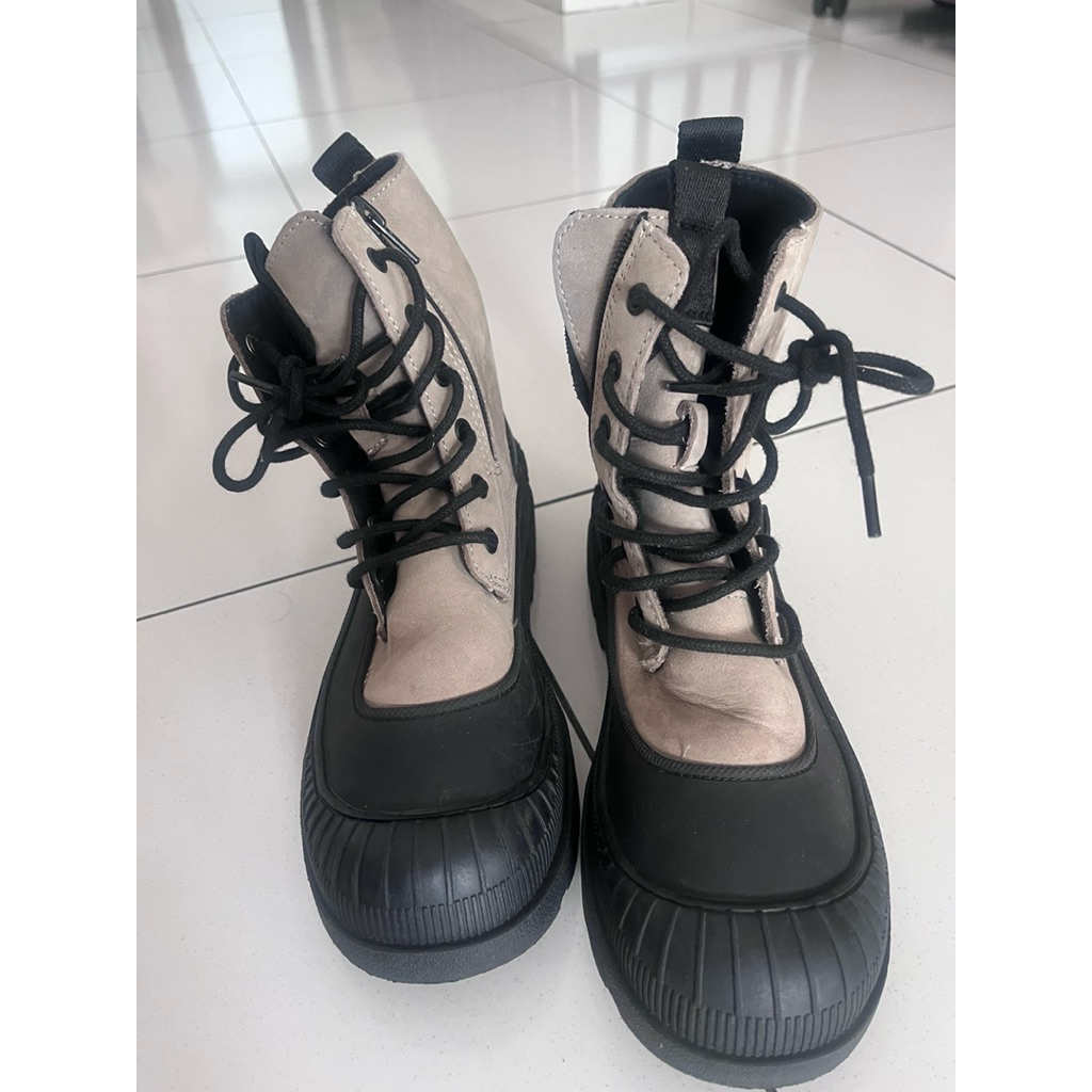 sepatu boots preloved/second anak ZARA size 35