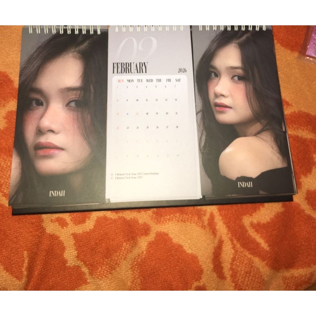 potongan kalender freckless indah olla nachia 2lembar