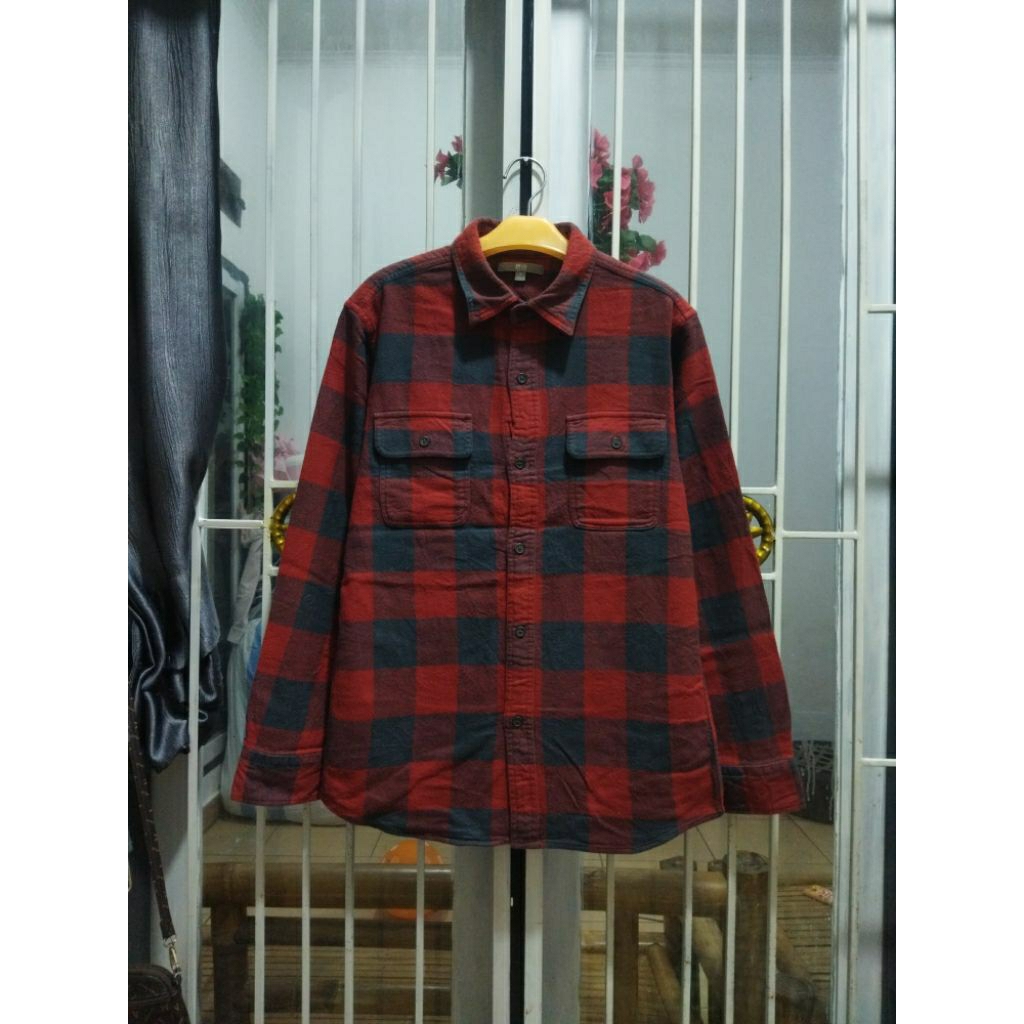 kemeja heavy flannel Uniqlo pria M