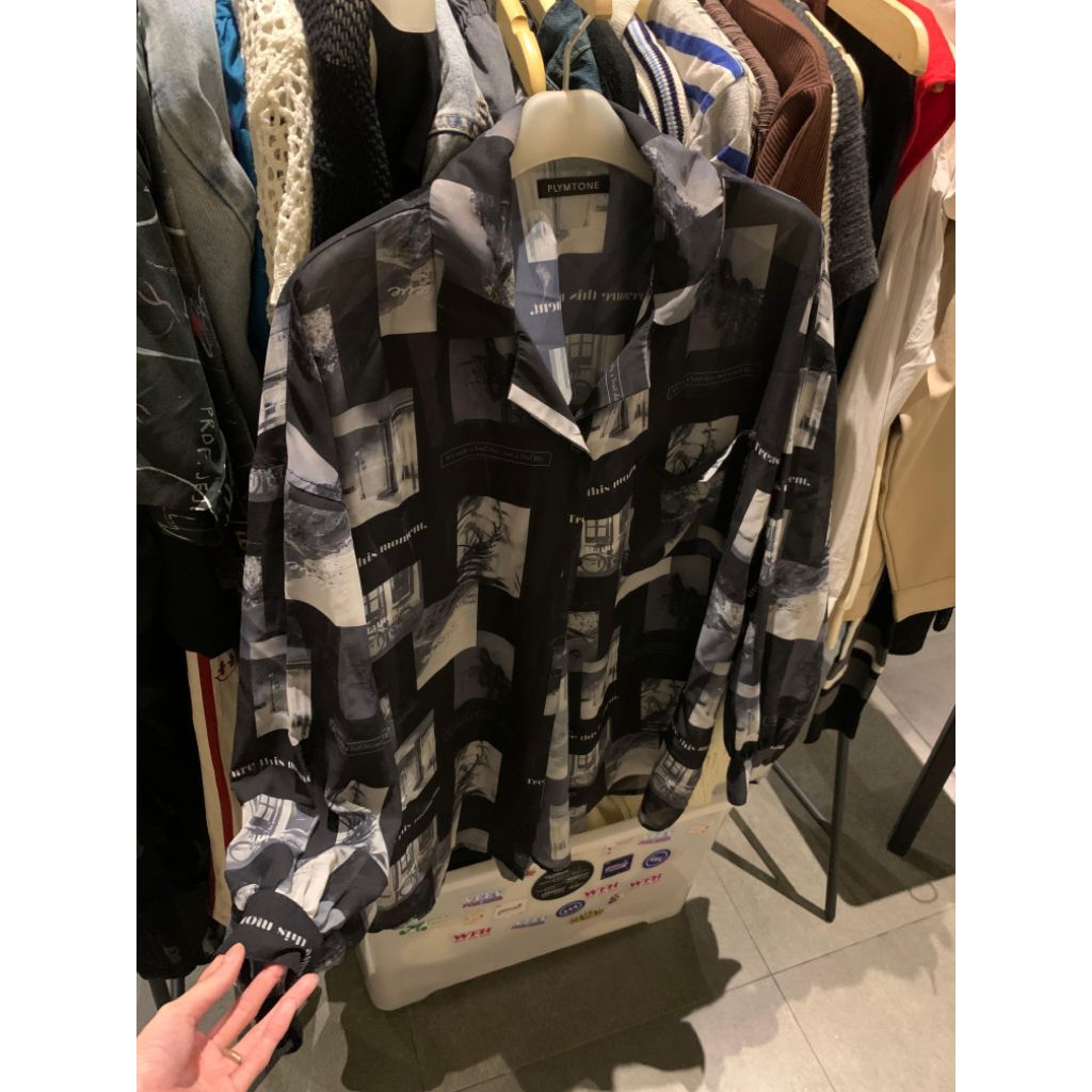 (Preloved) Kemeja Pattern Oversize